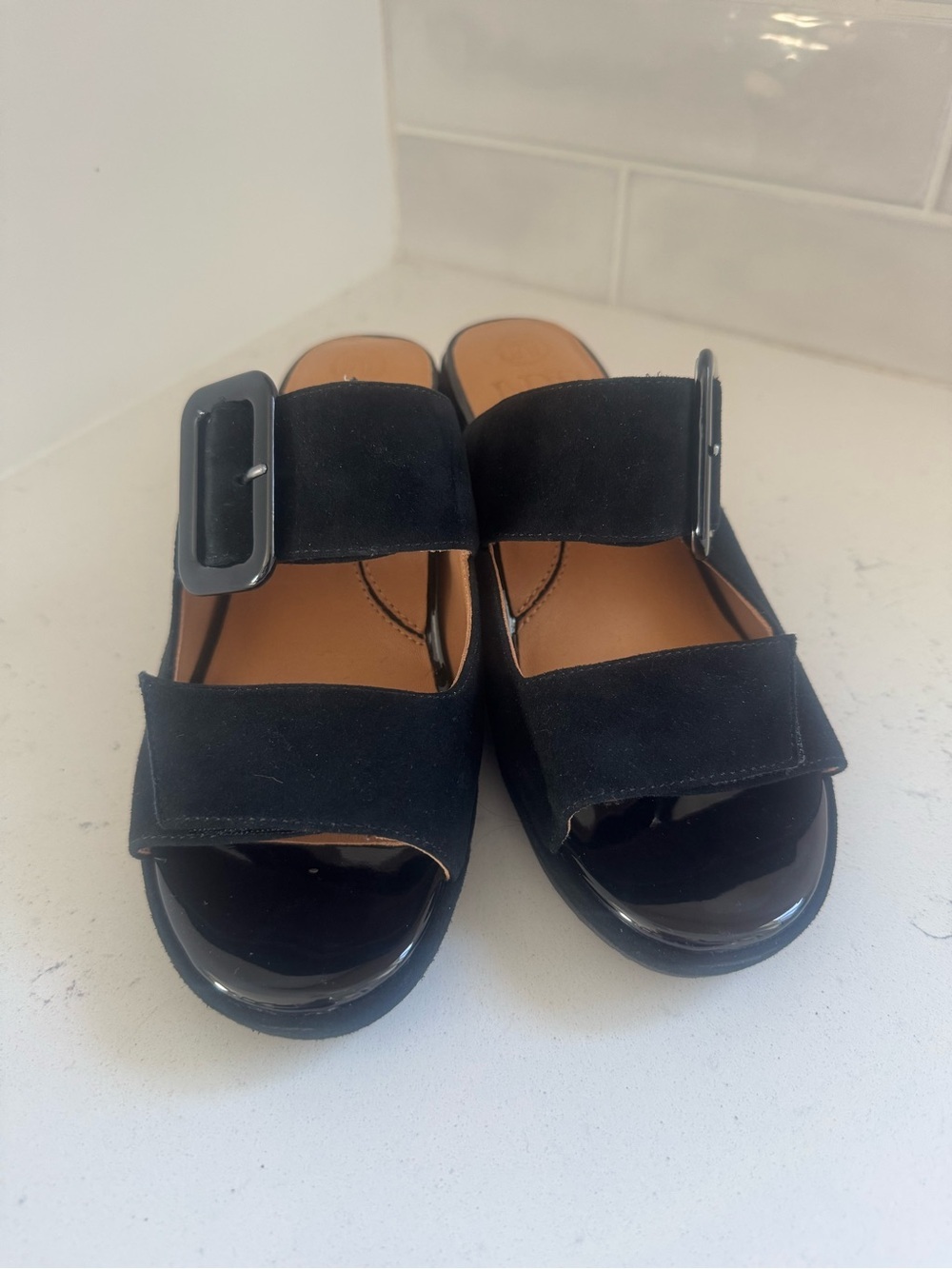L’Amour Des Pieds Minetta Suede Platform Slides NWOB $255 Retail - Picture 4 of 8